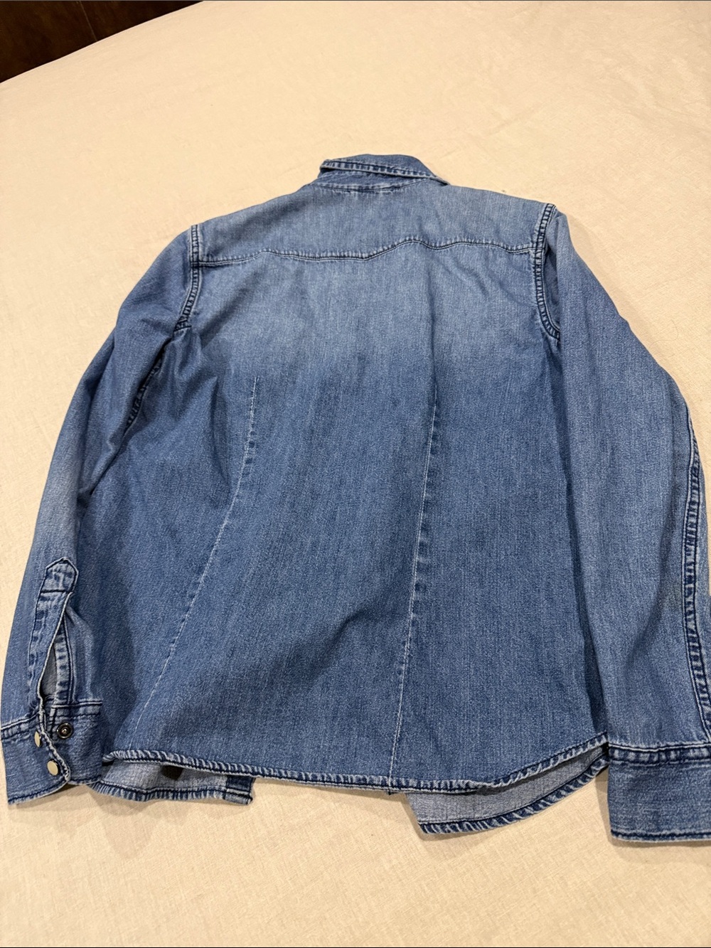 GAP 1969 Chambray Button-Up Shirt - Light Blue size M - Picture 9 of 9